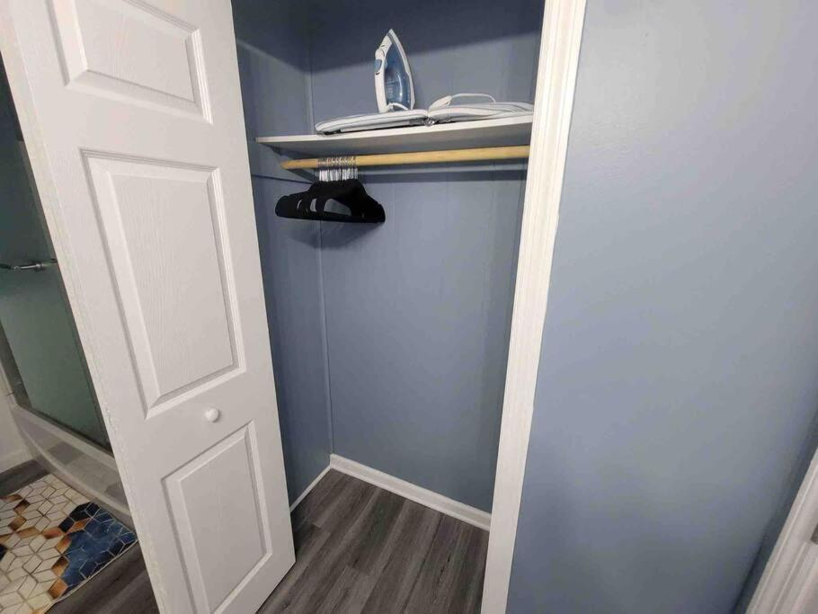 2022 Renovated 2-Bdrm Cozy, Lovely Condo W/Parking! Hilton Head Island Exterior photo