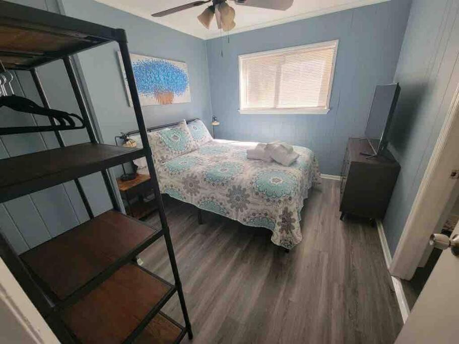 2022 Renovated 2-Bdrm Cozy, Lovely Condo W/Parking! Hilton Head Island Exterior photo