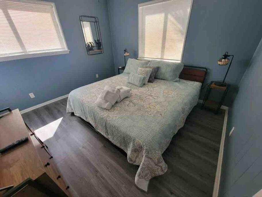 2022 Renovated 2-Bdrm Cozy, Lovely Condo W/Parking! Hilton Head Island Exterior photo
