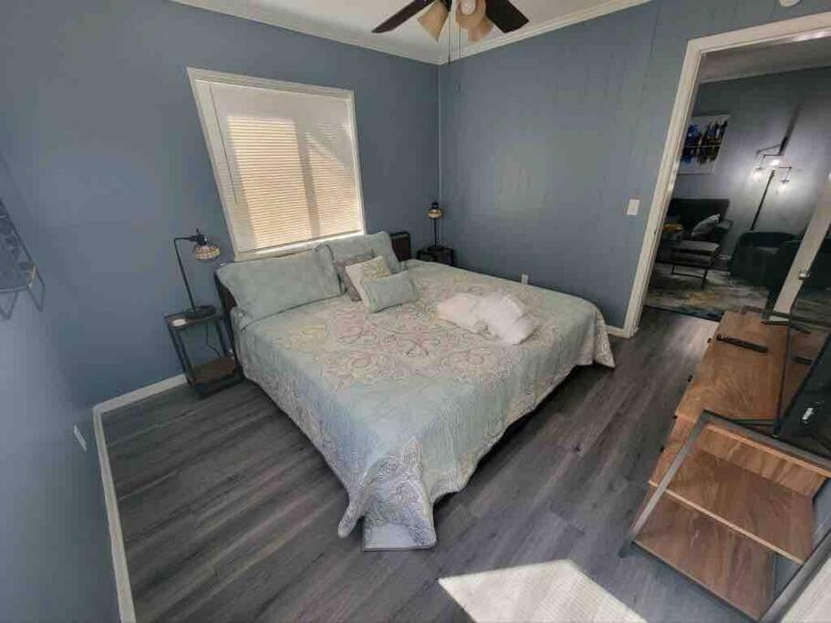 2022 Renovated 2-Bdrm Cozy, Lovely Condo W/Parking! Hilton Head Island Exterior photo